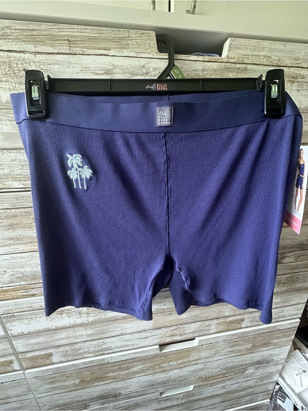 💜 NWT Mills by Millie Bobby Brown Rib Knit Embroidered Bike Shorts lounge XL